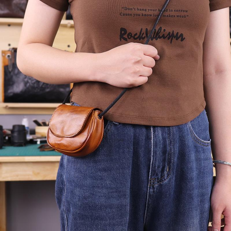 1pcs Vintage Genuine Leather Crossbody Bag Mini Purse Cute Card & Coin Pouch for Daily Use