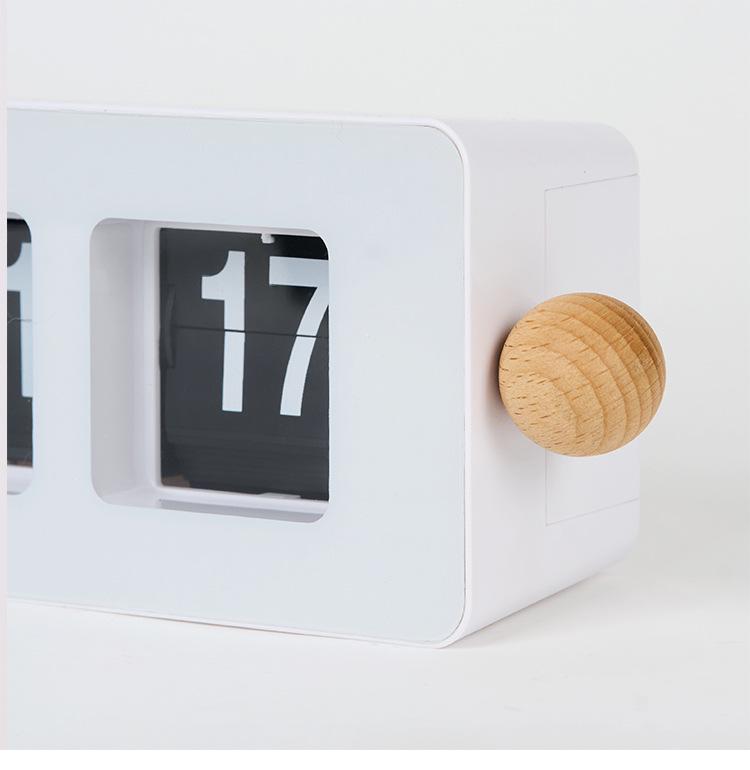 Nordic Style Retro Flip Clock: Automatic Page Turn, Ideal for Desk or Bedside in Living Room, Bedroom, or Study. Simple and Creative Design.