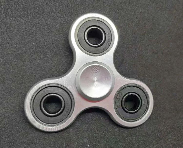 Nuovo Fidget Spinner in Lega di Alluminio EDC Manuale per Autismo ADHD Ansia Sollievo dallo Stress Concentrazione Spinner Manuale Metallico Giocattoli Fidget