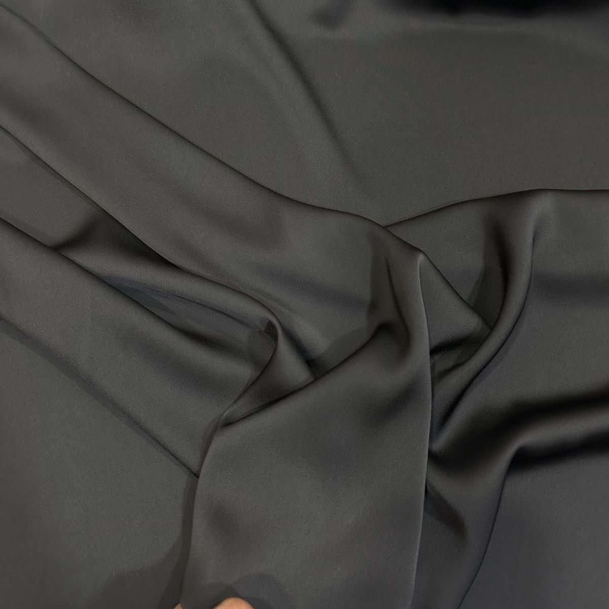 

Heavy-duty elasticated soft-touch acetate imitation fabric suitable for wedding dresses formal gown and designer clothing fabric 1.5M&1M