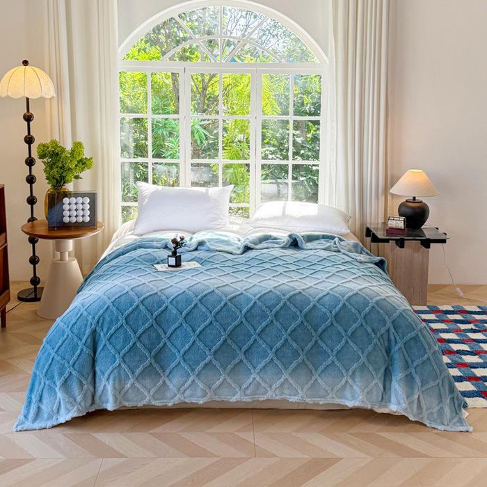 Meiling Gradient Jacquard Plush Blanket - Office Nap and Gift Option