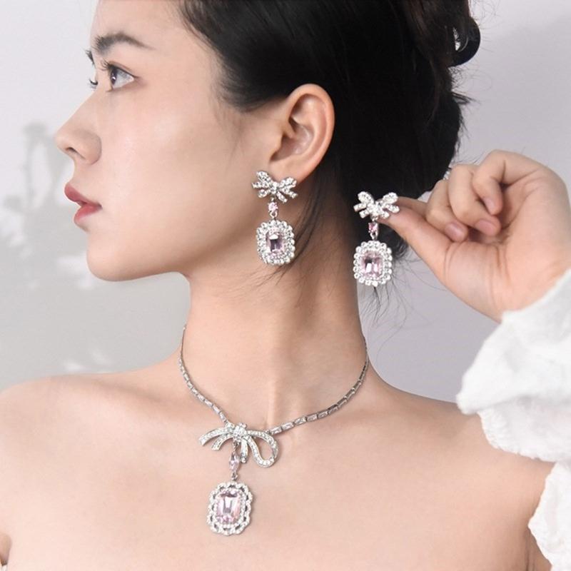 Elegant Square Crystal Pendant Necklace/Earring Chic Bowknot Jewelry Accessories Perfect for Daily Wear and Parties