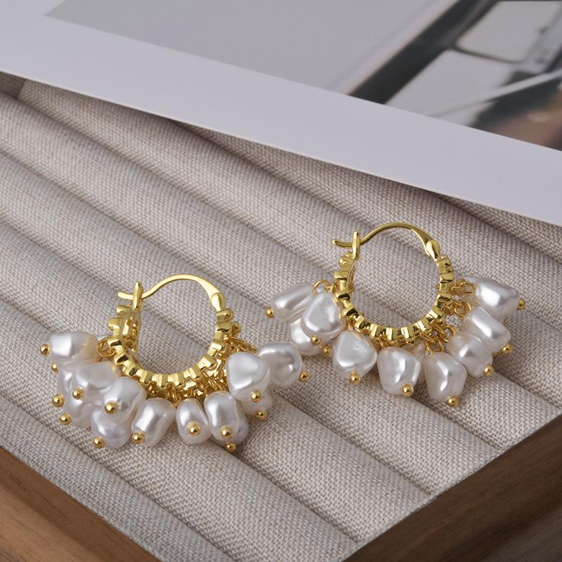 2026 French Vintage Baroque Pearl Hoop Earrings - Niche Design Cluster Pearl Tassel Ear Buckles for Women