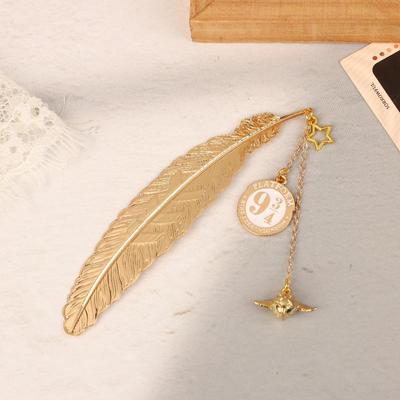Vintage Metal Feather Bookmark With Golden Wings Spherical Charm For Book Lovers Reading Gifts