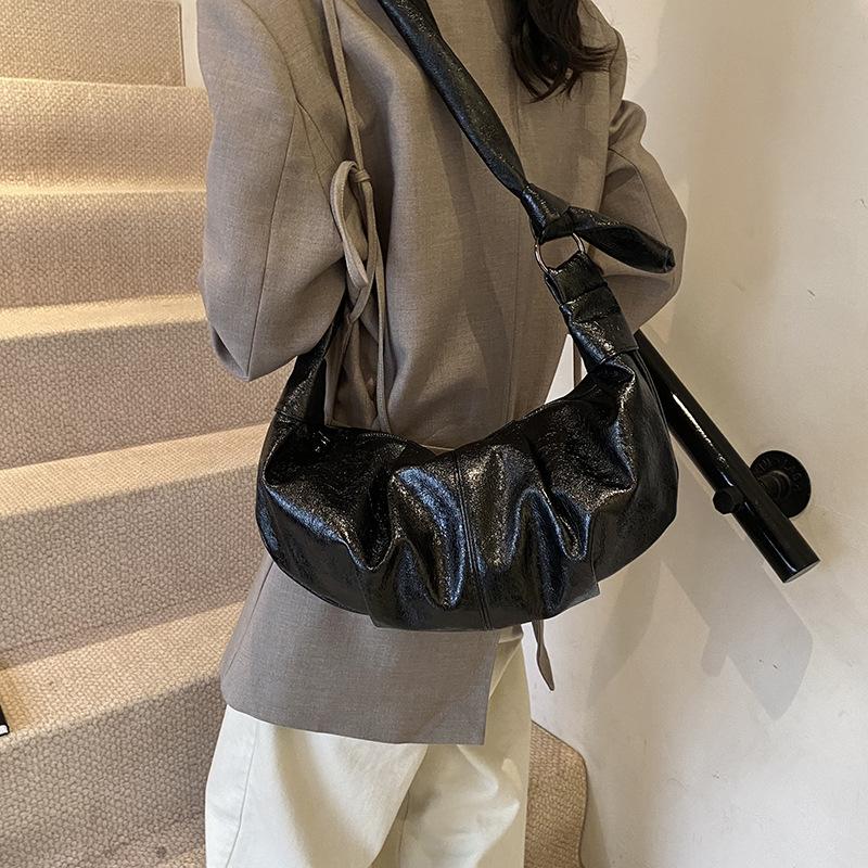 Große Kapazität Retro Weiches Leder Plissee Knödel Tasche Lazy Style Casual Horn Schulter Messenger Bag