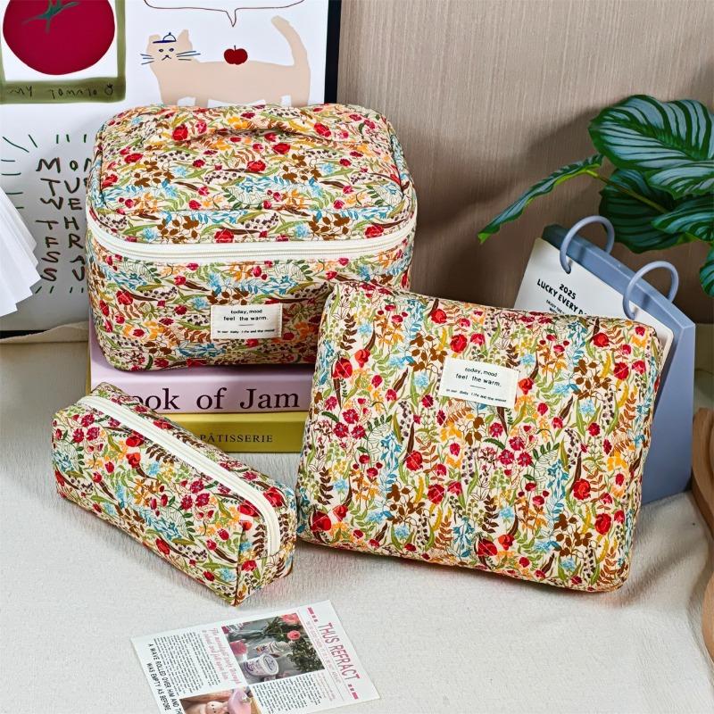 Vintage Large Capacity Cosmetic Bag Portable Travel Storage Bag Handheld Makeup Pouch for Toiletries Cosmetics Organizer Outdoor Daily Use