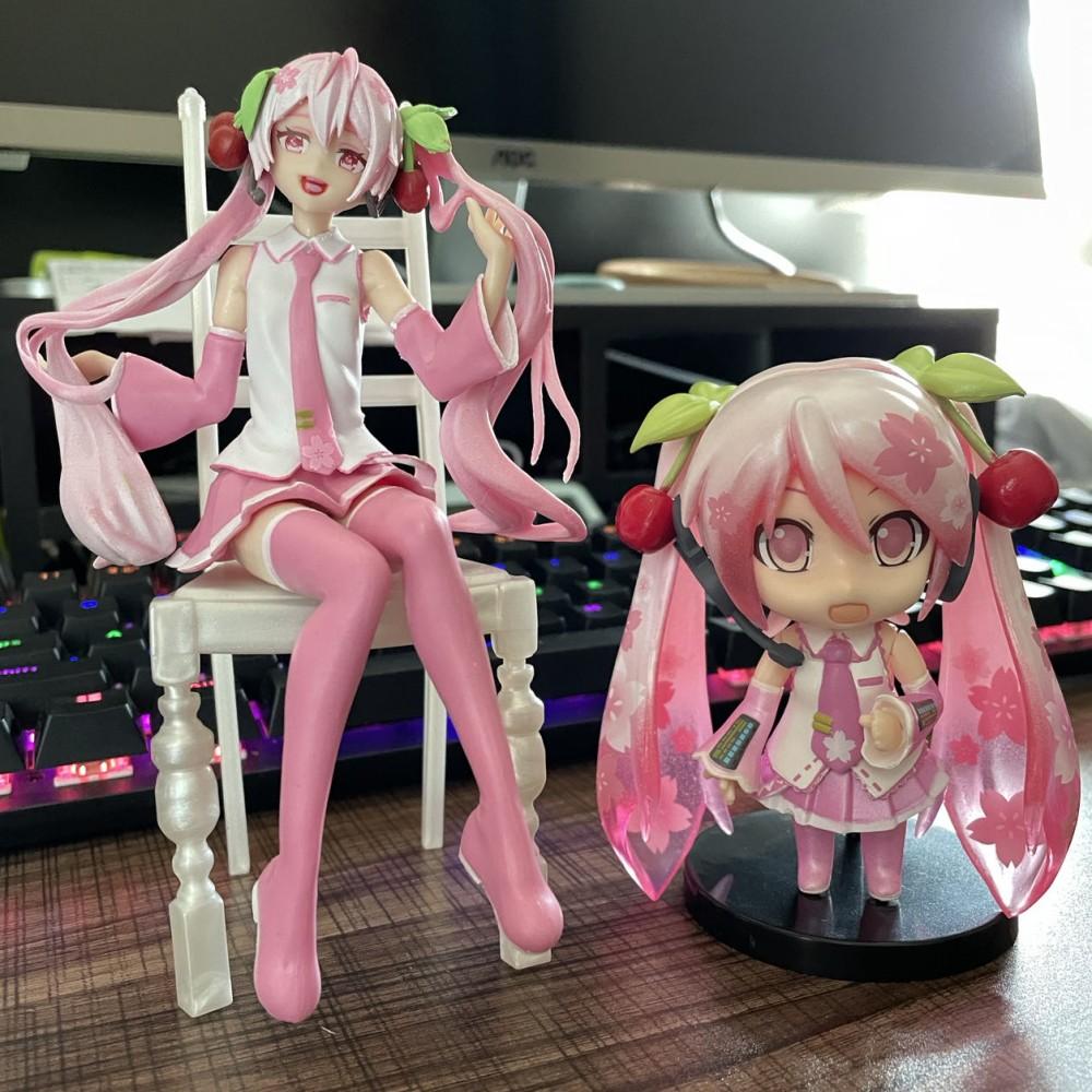 Hot Sold Latest Hatsune Miku Anime Figure Pink Sakura Sitting Position PVC Action Figure Model Toy Decoration Collect Gifts
