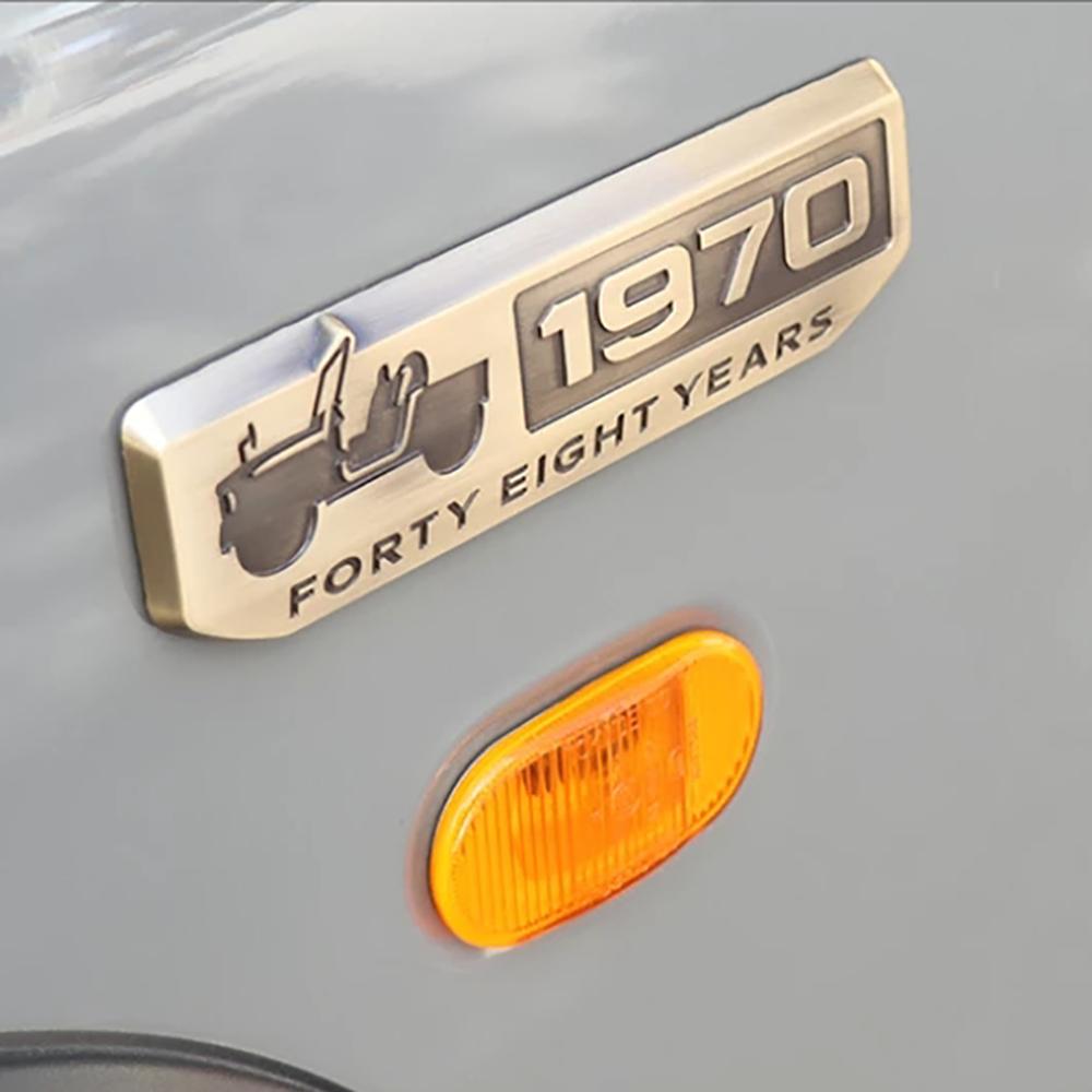 Logo Auto Marchio Commemorativo 1970 Adesivo Metallico 3D Per 2007 -2021 Jimny JB23 JB43 JB64 JB74w Accessori