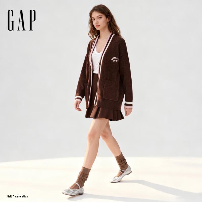 

Gap Women s Logo Embroidered Chenille V-Neck Knit Cardigan L