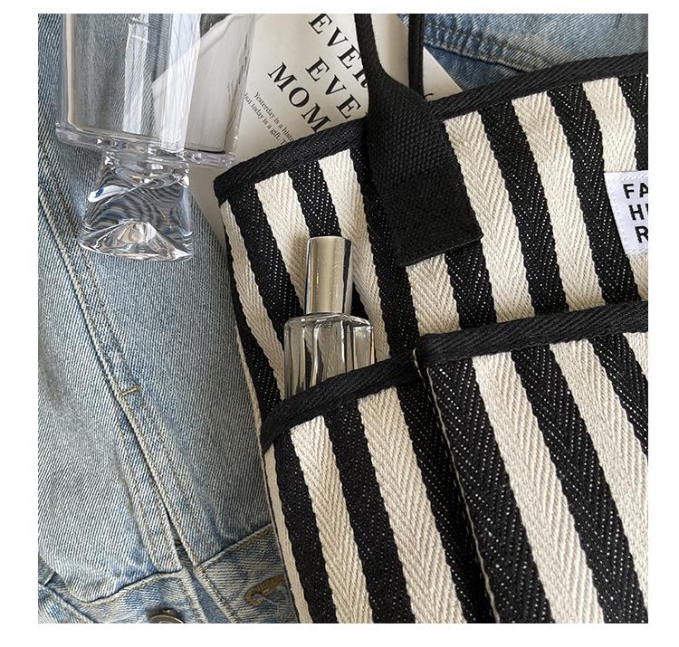 2025 Neue Damen Sommer Farbblock Streifen Tragetasche - Vielseitig, Großes Fassungsvermögen, Lässige Schultertasche