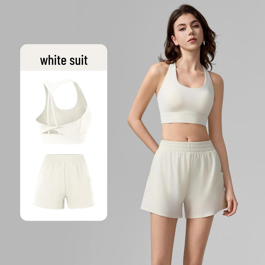 Completo Sportivo Donna Asciugatura Rapida Primavera/Estate 2026: Pantaloncini Anti-Esposizione, Capo Esterno Leggero con Spalline, Biancheria Intima da Yoga.