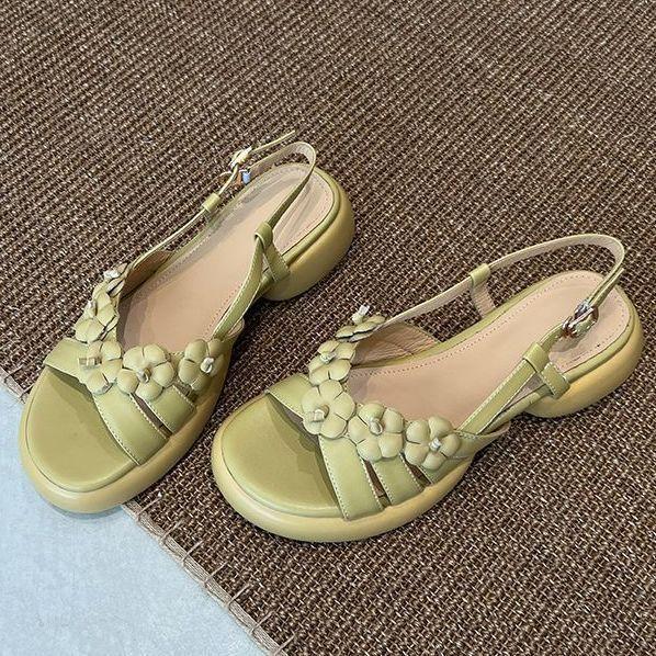 Summer New Flowers Thick-soled Age Reduction Empty Versatile Comfortable Absolute Child Foreign Style Cute Open-toed Sandals Women's Thick Heel