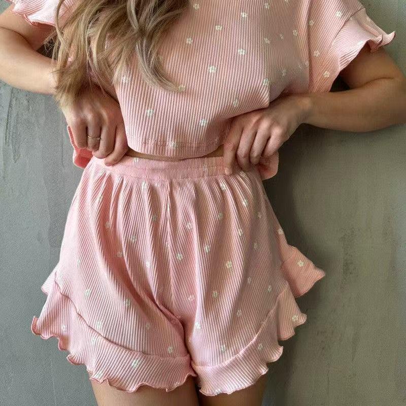 Pigiama Estivo Stampato da Donna - Manica a Volant, Girocollo, Pantaloncini, Traspirante e Fresco.