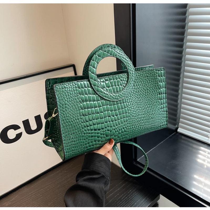 Large-capacity Briefcase European and American Fashion Trendy Women's Crocodile Pattern Texture Shoulder Portable Messenger Women's Bag