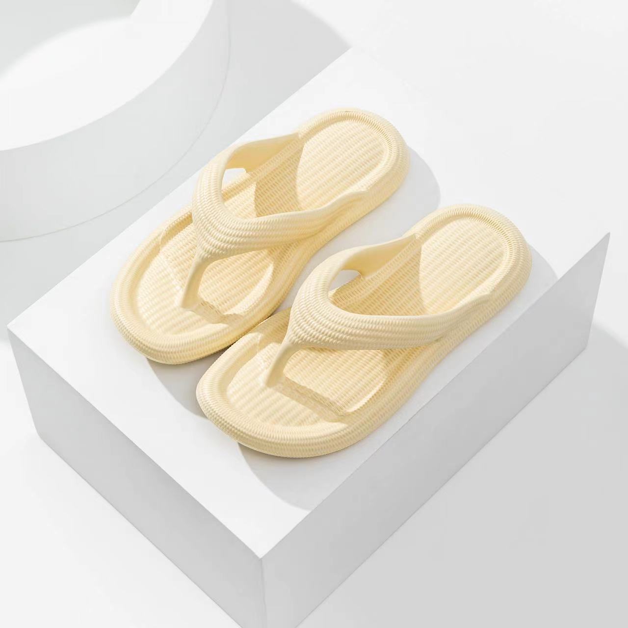 

Шлепанцы женские летние простые для улицы новые eva нескользящие тапочки женские пляжные сандалии прилив 40-41