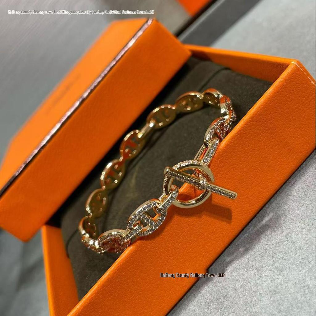 European & American 18k Rose Gold Plated Pig Nose OT Buckle Bracelet with Diamonds and Star Design for Women