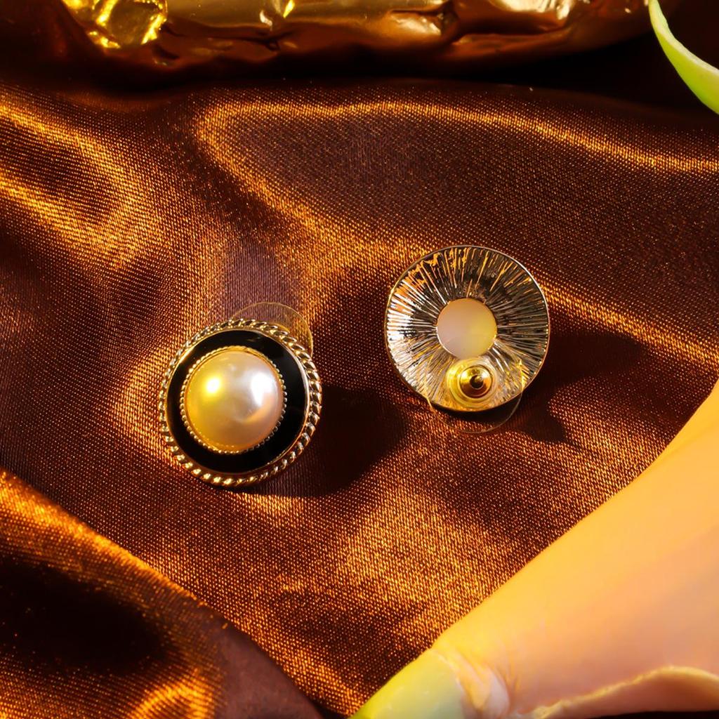 Elegant Enamel Drip Pearl Stud Earrings - Versatile Style