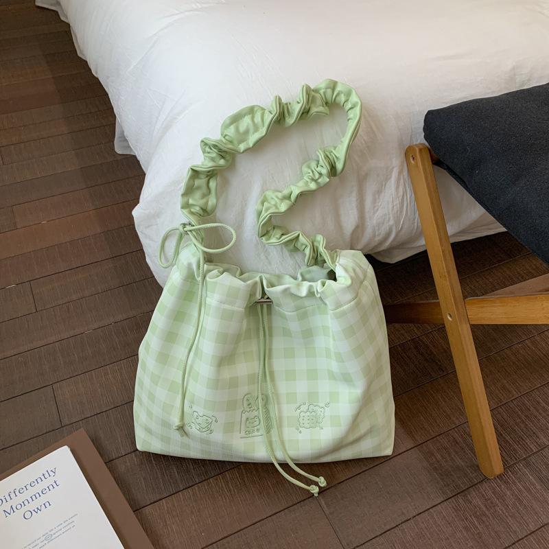 

Autumn plaid large-capacity shoulder bag new women s commuter handbag casual tote bag зелёный