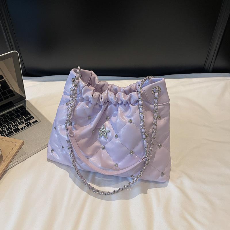 

Вместительная сумка через плечо с ромбовидной цепочкой, женская, новая коллекция лето 2025, модная, высококачественная, трендовая сумка, инкрустированная бриллиантами фиолетовый