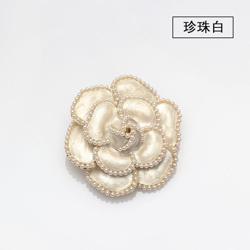 Premium Brooch White Pearl Drip Oil Camellia Black Rose Vintage Suit Big Sweater Pin Accessories