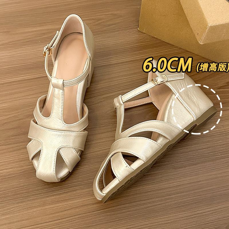 French Retro Woven Hollow Breathable Bag Head Sandals Women's Spring and Summer New Thick Heel One-word Buckle Strap Roman Shoes