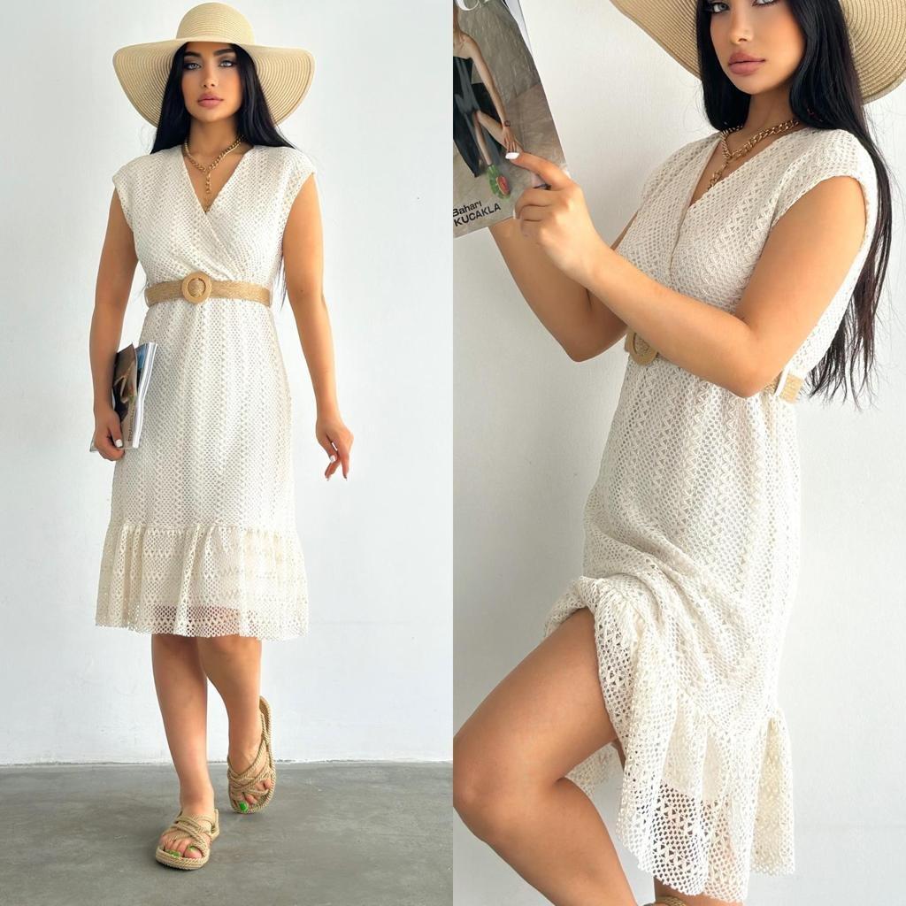 

Женское платье миди с зубчатым краем и двубортным воротником на внутренней подкладке