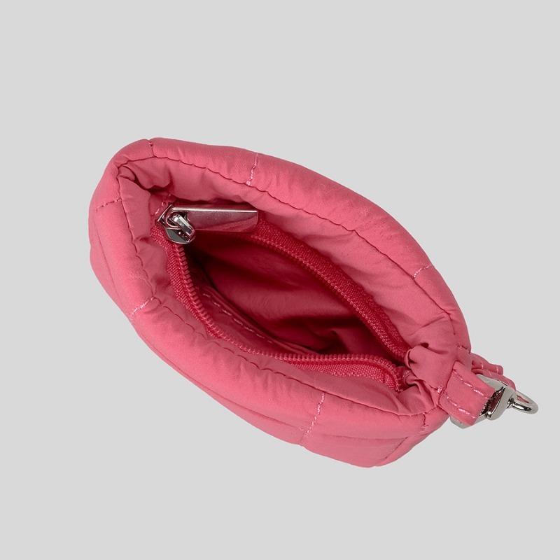 This Niche Design Small Square Bag Is A Versatile Coin Purse and A Fashionable Earphone Hanging Bag