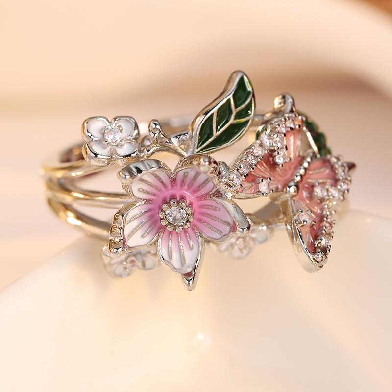 Aesthetic Flower Butterfly Delicate Vintage Rings for Women Elegant Charm Synthetic Zirconia Wedding Banquet Jewelry Accessories