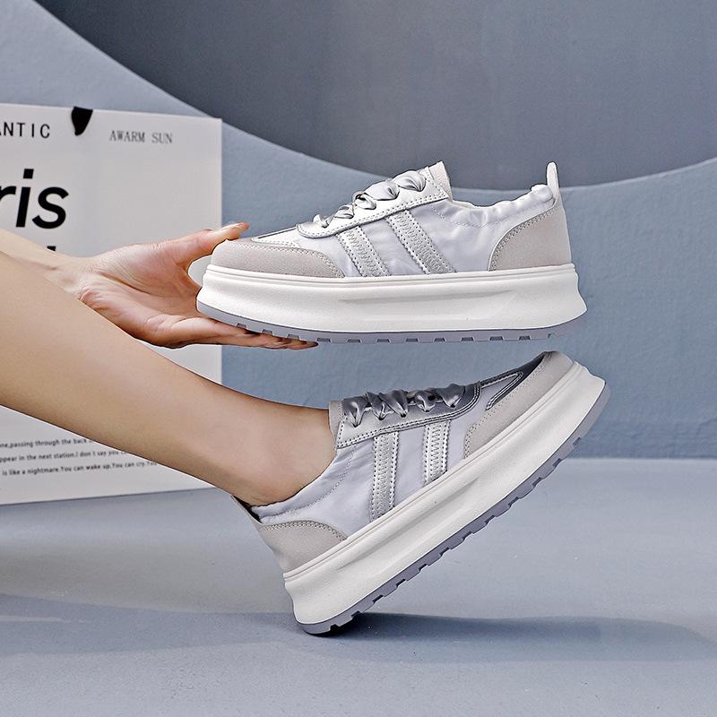 

Thick-soled height-increasing Forrest Gump shoes for women s 2025 summer new models show small, light and versatile sports and leisure dad shoes A26 40