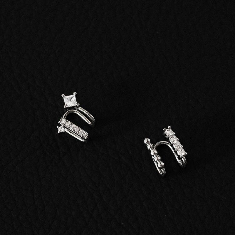 

Korean Version of Temperament Simple Ear Bone Clip Small Exquisite Asymmetric Zircon No Ear Hole Tide Earrings