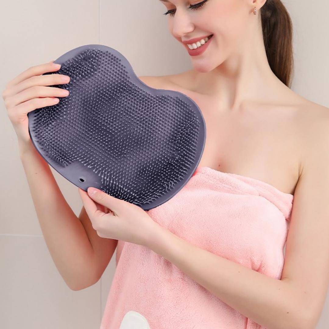 

Многофункциональный нескользящий коврик для ванной с функцией чистки ног и спины, удаления омертвевшей кожи и большими присосками темно-серого
