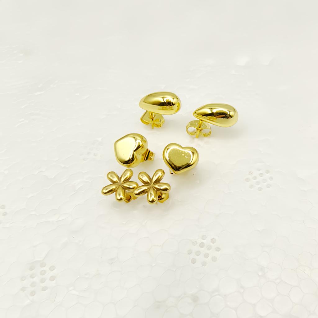 Simple commuter fashion niche design mini stud earrings women's titanium steel ear plug versatile temperament ear jewelry