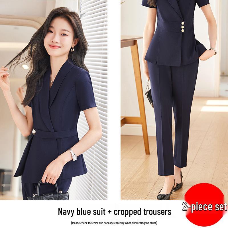 Set Costum Profesional de Vară pentru Femei – Ideal pentru Recepția Hotelului, Magazine de Bijuterii, Saloane de Frumusețe