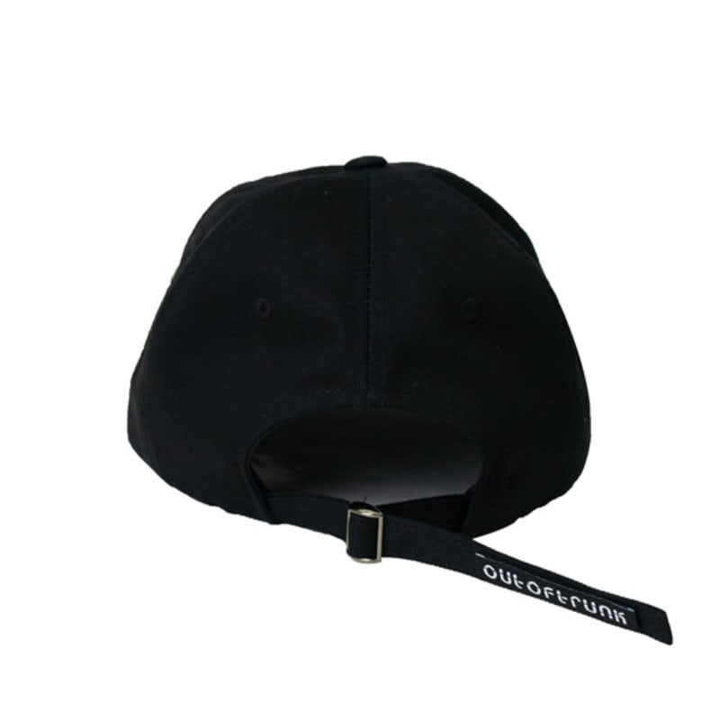 OUT OF TRUNK TRUNK Basic Ball Cap (Black)