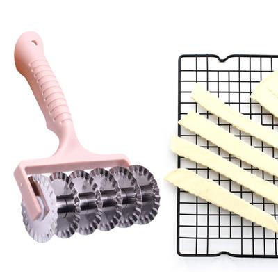 Modern Long Handle Cutting Hanging Hole Pancake Wheel Divider Pizza Cake Slicer Kitchen Gadget Pizza Slicer