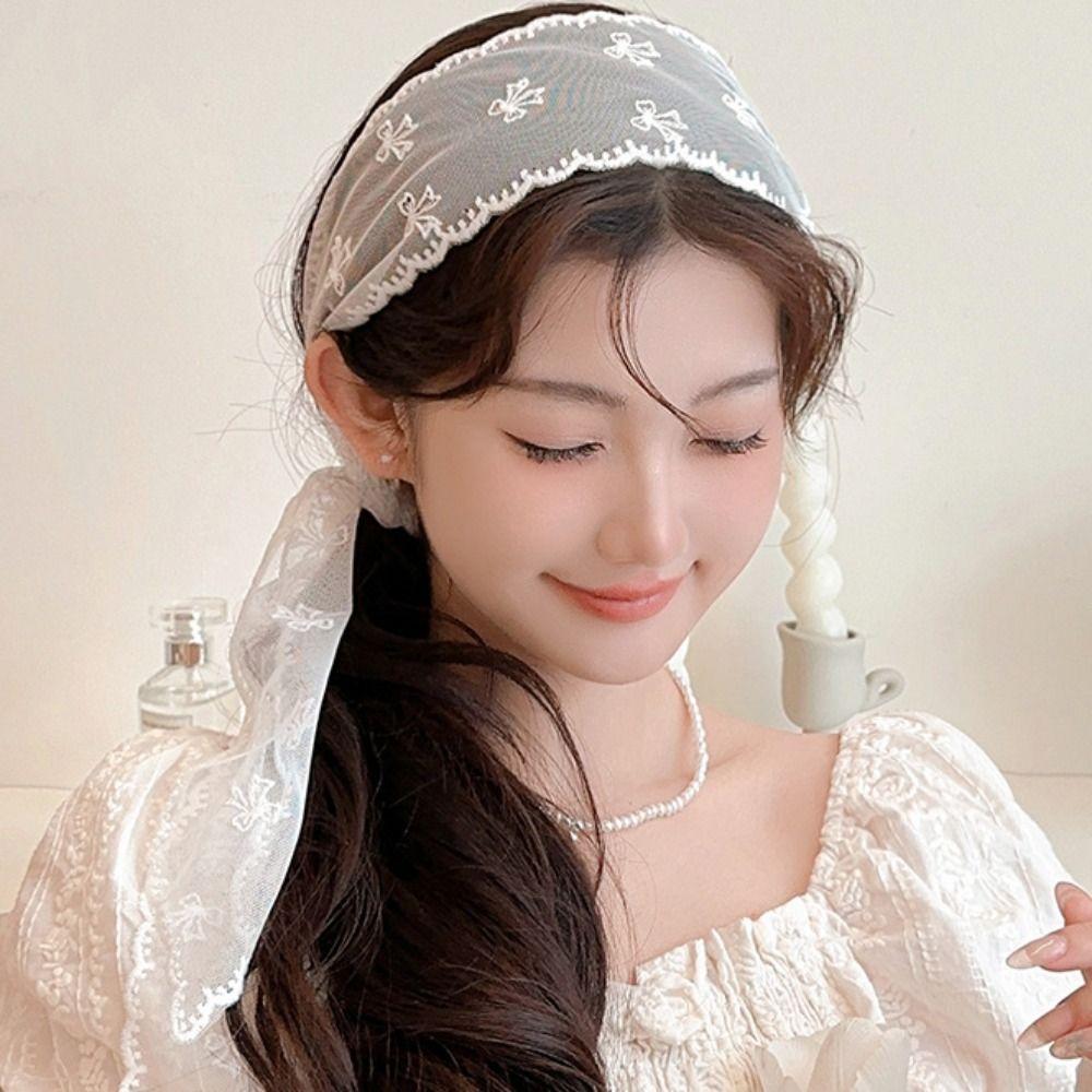 

Adjustable Sweet Bow Headband Soft Wrap Ribbon Hair Strap Vintage Lace Hair Scarf Beach білий