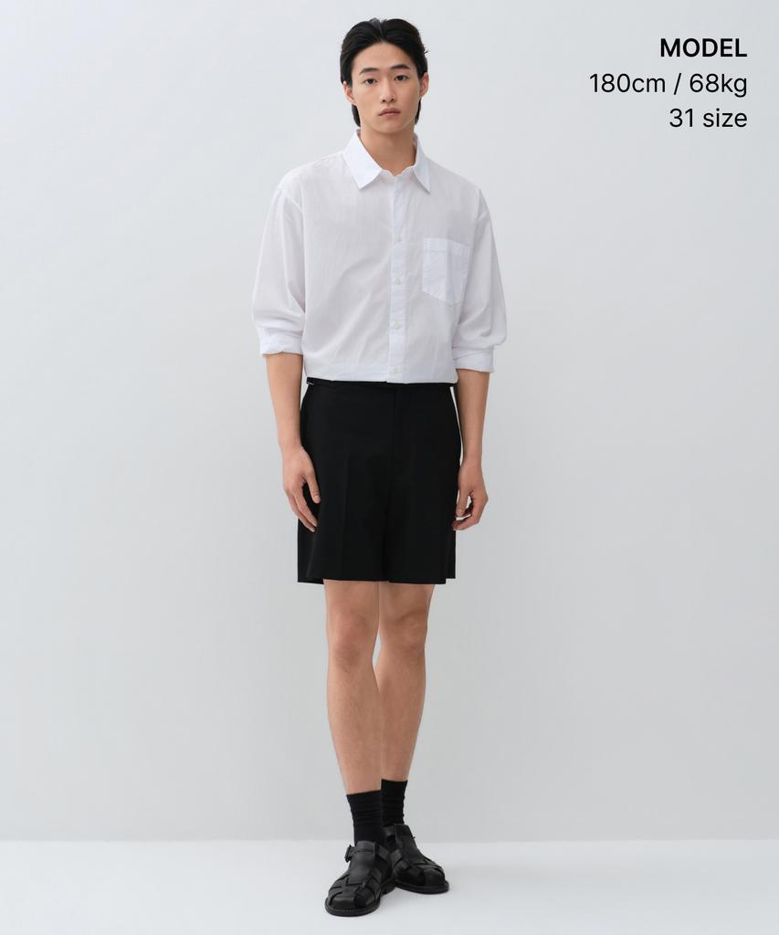 MUSINSA STANDARD Classic Adjust Half Slacks [Black]