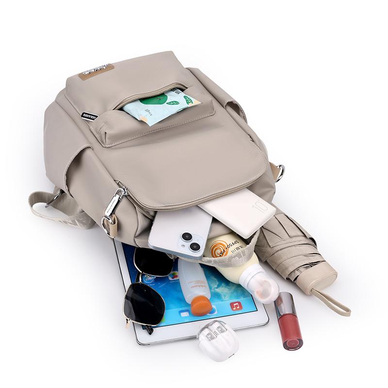 Women's Large Capacity Travel Backpack Student Schoolbag Lightweight Commuter Backpack Multifunctional Shoulder Bag