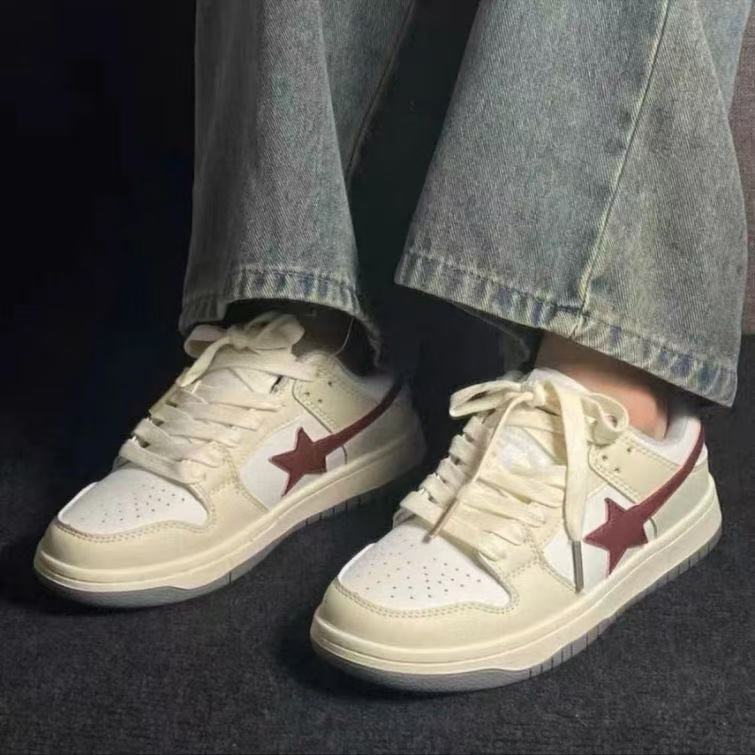 Original star trailing board shoes, new ins trendy shoes, small people increase in height, thick soles, and regular models in all seasons explode