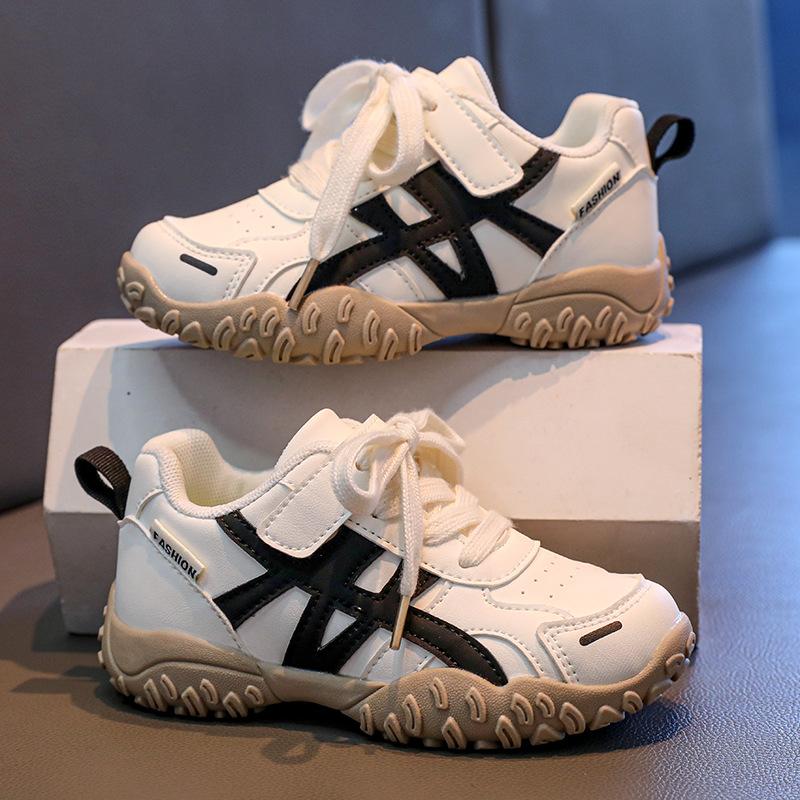 Kinder Sportschuhe 2025 neu Herbst und Winter Koreanische Version Schuhe mit weicher Sohle Mädchen Papa-Schuhe Jungen Forrest Gump Schuhe Mittelgroße und alte Kinder