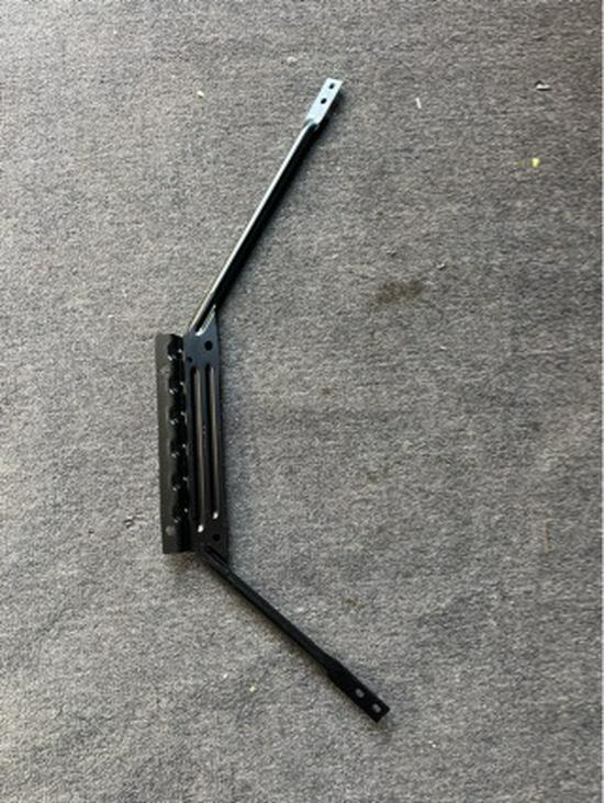 ID Series Water Tank Frame Bracket 11A 805 540 A – Compatible with Volkswagen ID Models.