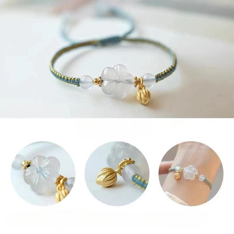 Natural White Agate Plum Blossom Bracelet, Niche Design Adjustable Hand Rope Gift Lychee Frozen Flower Retro Wind Peach