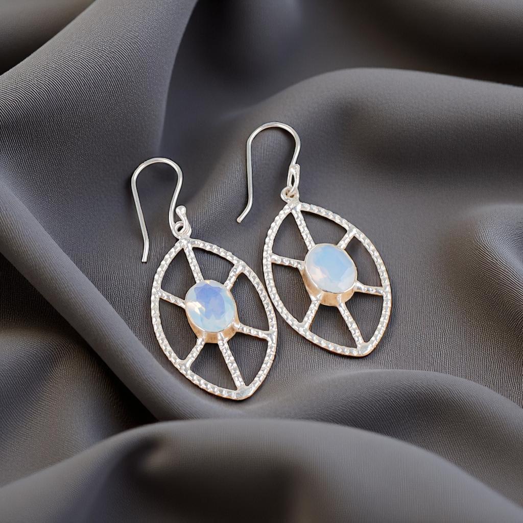 Milchiger Opal Edelstein 925 Sterlingsilber Schmuck Handgefertigte Ohrringe 2,00" Zum Verschenken EE-48-17