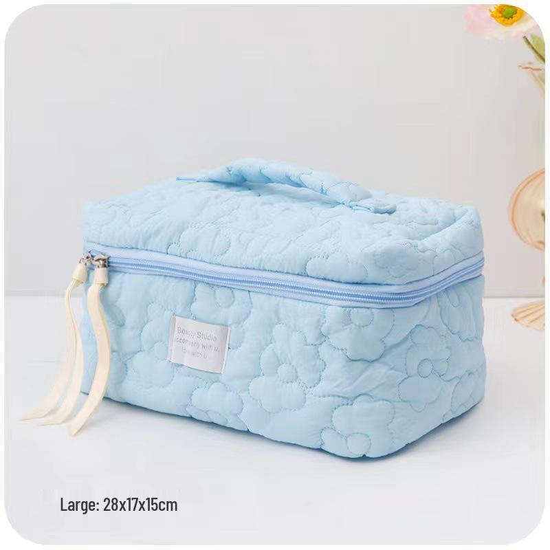 Cloud Makeup Bag: Portable Soft Travel Organizer with Large Capacity, Fluffy Design, Perfect for Makeup or Pencil Storage