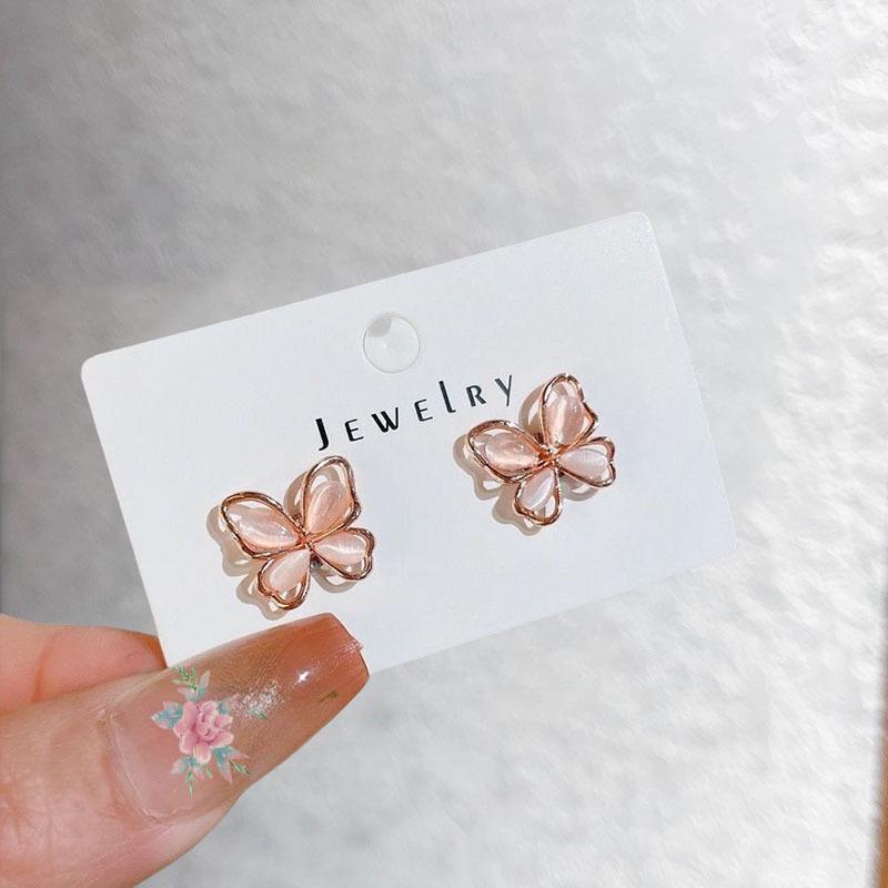 Sweet Camellia No-Piercing Magnetic Butterfly Earrings for Women