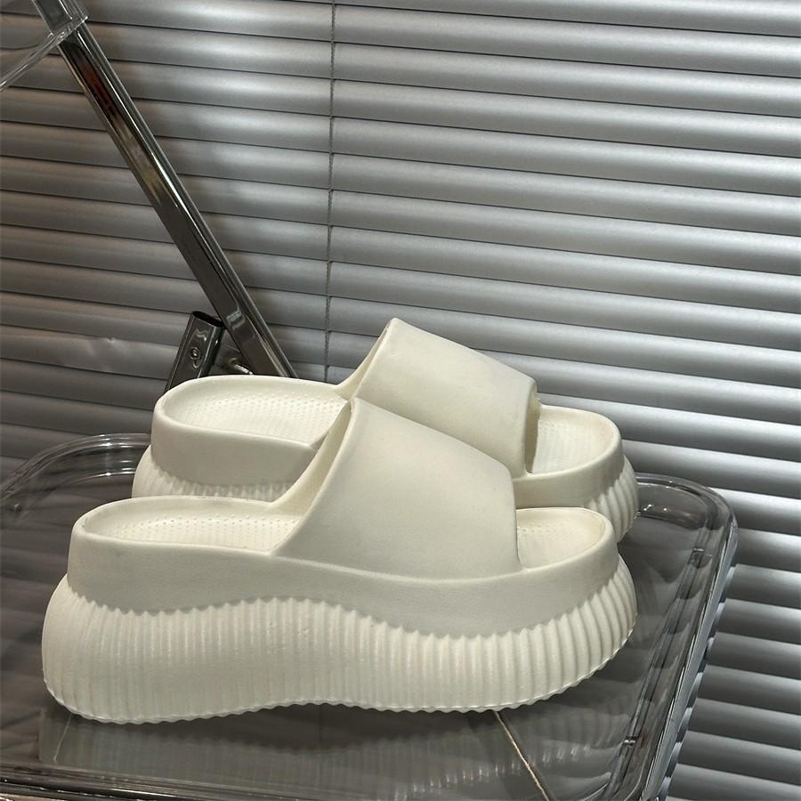 New summer thick-soled thick-heeled slippers, women's summer thick-soled seaside cool slippers