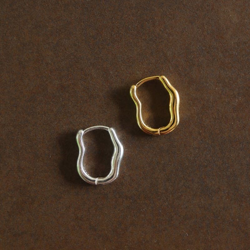 

modernlike 14k gold-filled silver flow cast one-touch earrings Yellow Gold