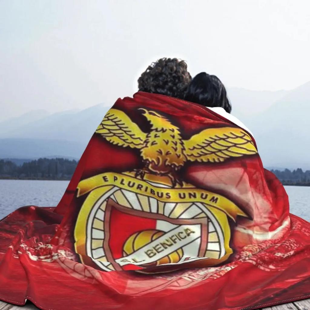 Benfica Schlafzimmer Kniedecke Decken und Überwürfe Überwurfdecke