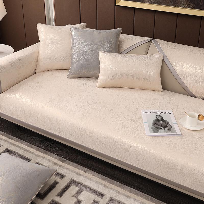 Evropské lehké luxusní potahy na pohovku žinylkový styl razítkování za tepla Polštář Four Seasons Univerzální protiskluzový potah na pohovku ručník