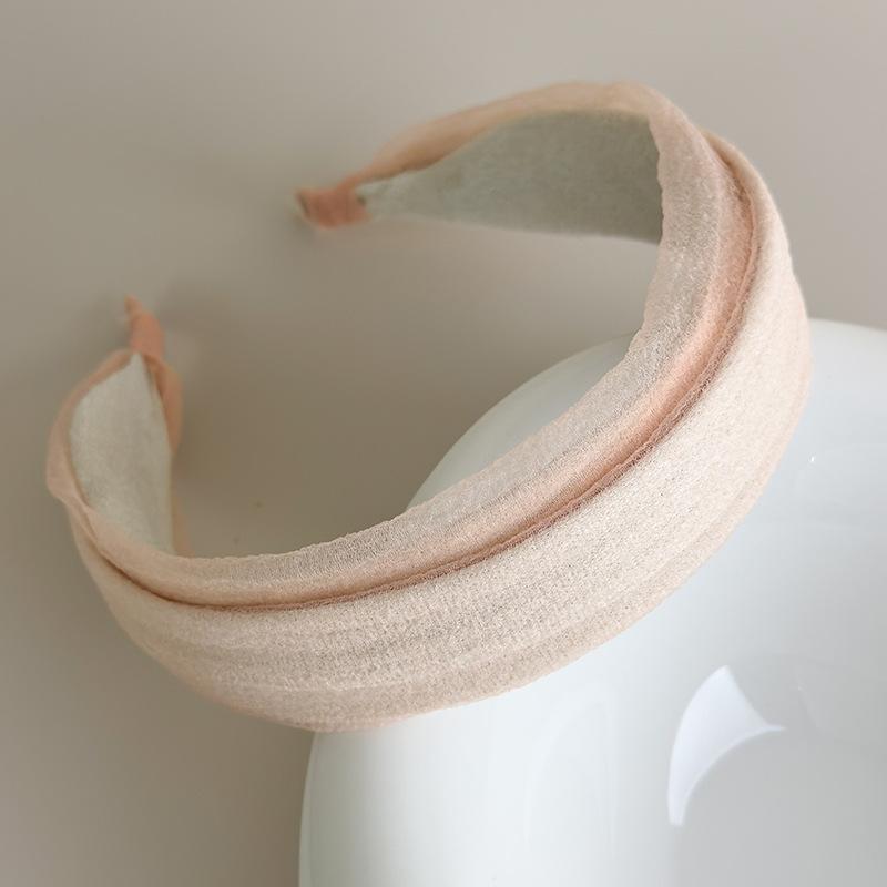 

Широкая повязка на голову Женская модная тканевая повязка для волос Эффект высокой короны Повседневная носка Умывание лица Аксессуар для волос Регулируемая заколка для волос Эластичная бежевый